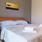 Апартаменти For Six With Free Parking